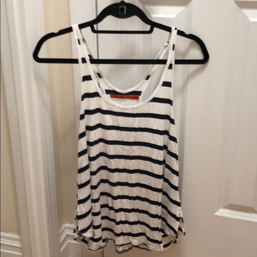 Feel The Piece Tank Top